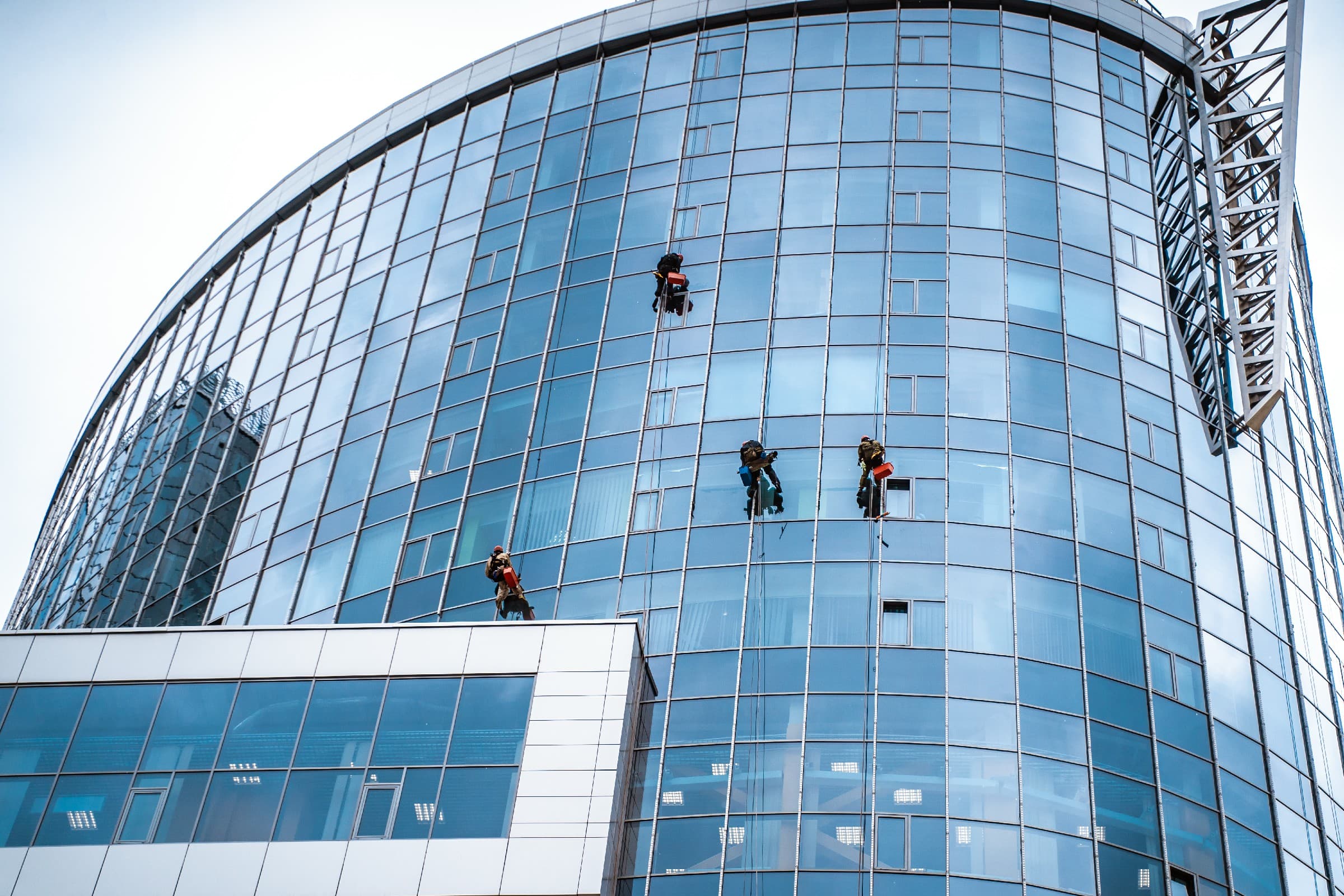 Commercial window cleaning